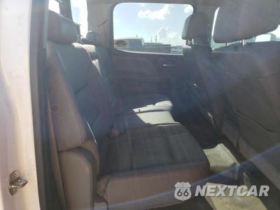 Zdjęcie 10 z 12 samochodu: 2016 CHEVROLET SILVERADO C3500 VIN:1GB4CYC84GF289453 - miniatura