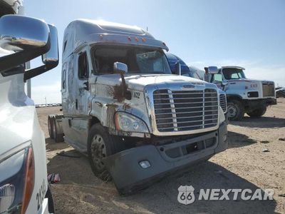 2013 FREIGHTLINER CASCADIA 125 3AKJGLDR4DSFH7348 - główne zdjęcie licytacji z USA - miniatura