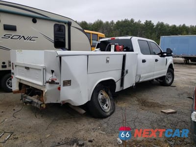 Trzecie zdjęcie samochodu z tyłu: 2021 FORD F350 SUPER DUTY VIN:1FD8W3F67MED60739 - miniatura