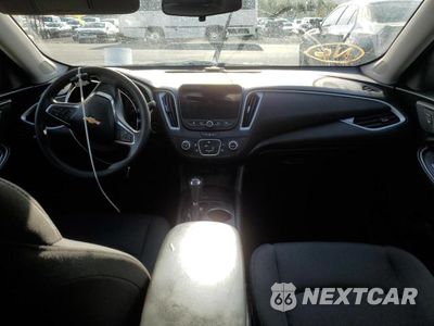 Zdjęcie 8 z 13 samochodu: 2020 CHEVROLET MALIBU LS VIN:1G1ZB5ST4LF131772 - miniatura