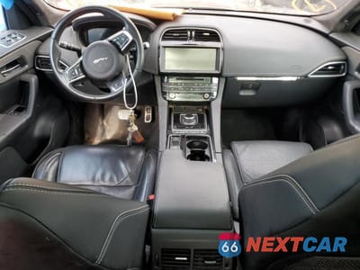 Zdjęcie 8 z 13 samochodu: 2019 JAGUAR F-PACE S VIN:SADCM2FV3KA610203 - miniatura