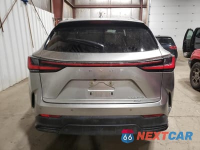 Zdjęcie 6 z 12 samochodu: 2023 LEXUS NX 350H VIN:JTJHKCEZ3P2015397 - miniatura