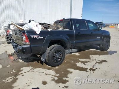 Trzecie zdjęcie samochodu z tyłu: 2012 TOYOTA TACOMA DOUBLE CAB LONG BED VIN:3TMMU4FN0CM046414 - miniatura