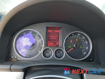 Zdjęcie 9 z 12 samochodu: 2008 VOLKSWAGEN GTI VIN:WVWFV71K88W031929 - miniatura