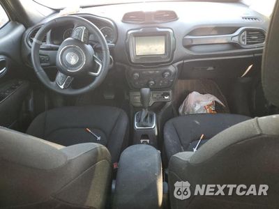 Zdjęcie 8 z 12 samochodu: 2018 JEEP RENEGADE LATITUDE VIN:ZACCJBBB3JPH88787 - miniatura
