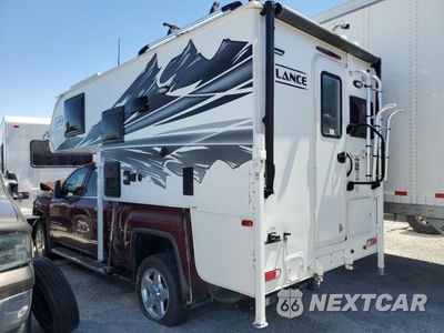 Drugie zdjęcie samochodu z przodu: 2015 GMC SIERRA K2500 DENALI VIN:1GT120E88FF114640 - miniatura