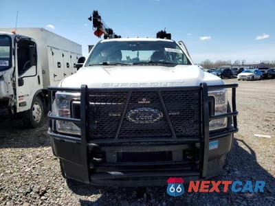 Piąte zdjęcie samochodu w środku: 2022 FORD F550 SUPER DUTY VIN:1FD0X5HT2NEC94871 - miniatura