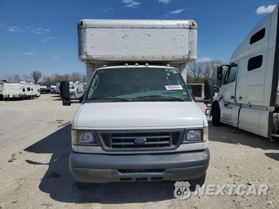Piąte zdjęcie samochodu w środku: 2006 FORD ECONOLINE E450 SUPER DUTY CUTAWAY VAN VIN:1FDXE45S96DA56436 - miniatura
