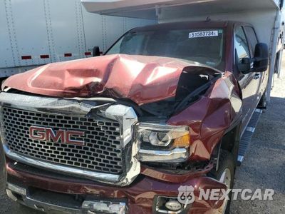 Piąte zdjęcie samochodu w środku: 2015 GMC SIERRA K2500 DENALI VIN:1GT120E88FF114640 - miniatura