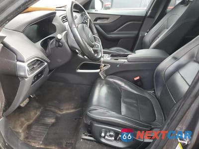 Zdjęcie 7 z 13 samochodu: 2019 JAGUAR F-PACE S VIN:SADCM2FV3KA610203 - miniatura