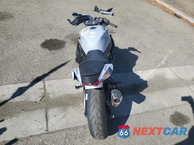Zdjęcie 6 z 10 samochodu: 2023 SUZUKI GSX-R750 VIN:JS1GR7MA4P7101862 - miniatura