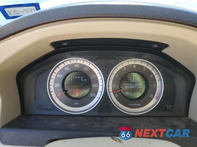 Zdjęcie 9 z 12 samochodu: 2011 VOLVO S80 3.2 VIN:YV1952AS8B1144178 - miniatura