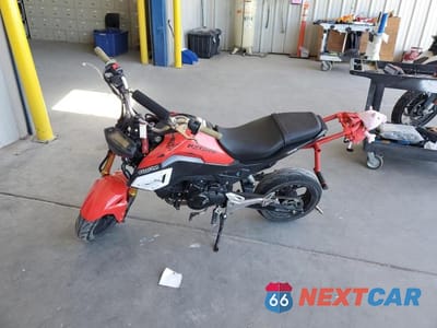 Trzecie zdjęcie samochodu z tyłu: 2020 HONDA GROM 125 VIN:MLHJC7512L5204163 - miniatura