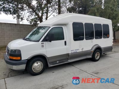 Drugie zdjęcie samochodu z przodu: 2005 GMC SAVANA CUTAWAY G3500 VIN:1GDJG31U251188861 - miniatura