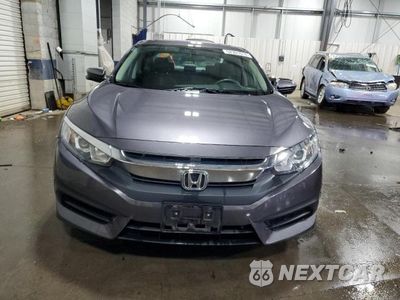 Piąte zdjęcie samochodu w środku: 2016 HONDA CIVIC EX VIN:19XFC2F71GE091721 - miniatura