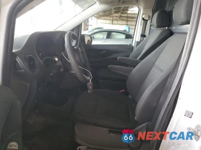 Zdjęcie 7 z 13 samochodu: 2017 MERCEDES-BENZ METRIS VIN:WD3PG2EA6H3212428 - miniatura