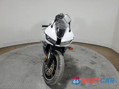 Drugie zdjęcie samochodu z przodu: 2016 HONDA CBR600 RR VIN:JH2PC40JXGK200749 - miniatura