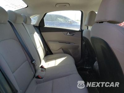 Zdjęcie 10 z 12 samochodu: 2020 KIA FORTE FE VIN:3KPF24AD2LE251742 - miniatura