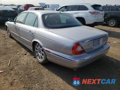 Drugie zdjęcie samochodu z przodu: 2004 JAGUAR XJ8 VIN:SAJWA71C94SG31420 - miniatura