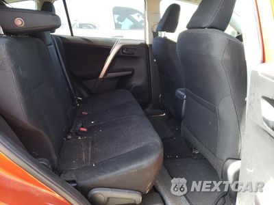 Zdjęcie 10 z 12 samochodu: 2016 TOYOTA RAV4 LE VIN:JTMZFREV6GJ081721 - miniatura