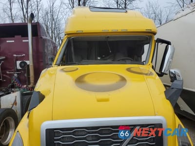 Zdjęcie 10 z 10 samochodu: 2023 VOLVO VN VNL VIN:4V4NC9EH2PN310085 - miniatura