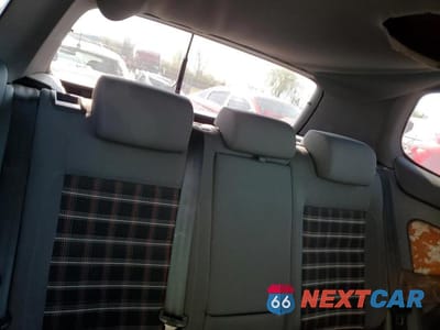 Zdjęcie 10 z 12 samochodu: 2008 VOLKSWAGEN GTI VIN:WVWFV71K88W031929 - miniatura