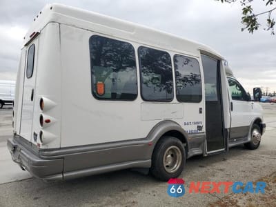 Czwarte zdjęcie samochodu z boku: 2005 GMC SAVANA CUTAWAY G3500 VIN:1GDJG31U251188861 - miniatura