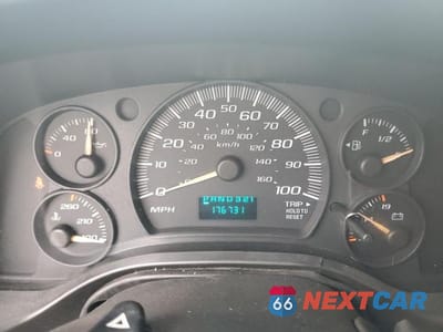 Zdjęcie 8 z 10 samochodu: 2005 GMC SAVANA CUTAWAY G3500 VIN:1GDJG31U251188861 - miniatura