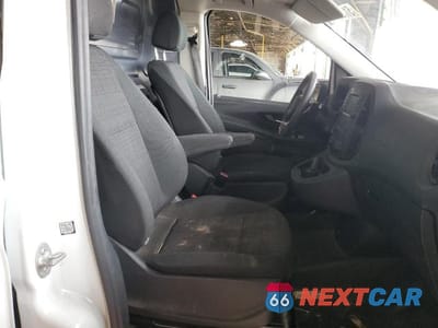 Zdjęcie 11 z 13 samochodu: 2017 MERCEDES-BENZ METRIS VIN:WD3PG2EA6H3212428 - miniatura