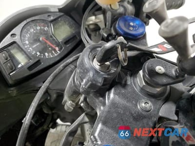 Zdjęcie 8 z 10 samochodu: 2016 HONDA CBR600 RR VIN:JH2PC40JXGK200749 - miniatura