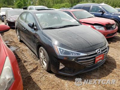 Czwarte zdjęcie samochodu z boku: 2019 HYUNDAI ELANTRA SEL VIN:5NPD84LF3KH474337 - miniatura