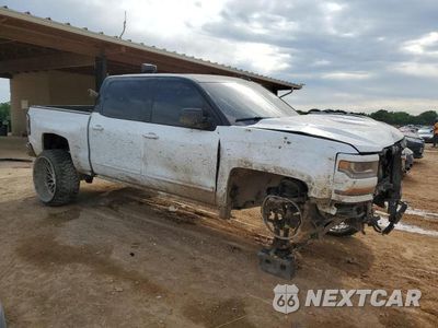 Czwarte zdjęcie samochodu z boku: 2016 CHEVROLET SILVERADO K1500 LT VIN:3GCUKREC6GG279477 - miniatura