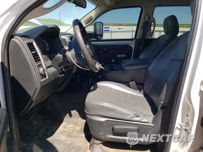 Zdjęcie 7 z 13 samochodu: 2016 RAM 3500 VIN:3C7WR9CJ3FG619501 - miniatura