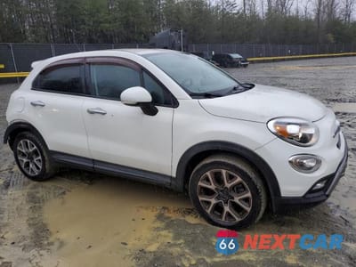 Czwarte zdjęcie samochodu z boku: 2016 FIAT 500X TREKKING VIN:ZFBCFXCT0GP336646 - miniatura