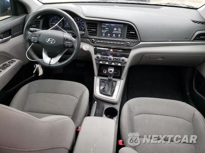 Zdjęcie 8 z 12 samochodu: 2019 HYUNDAI ELANTRA SEL VIN:5NPD84LF2KH478735 - miniatura