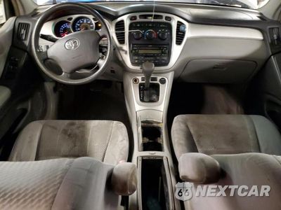 Zdjęcie 8 z 12 samochodu: 2006 TOYOTA HIGHLANDER VIN:JTEGD21A160142027 - miniatura
