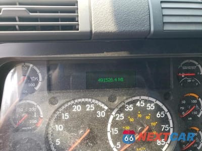 Zdjęcie 8 z 10 samochodu: 2017 FREIGHTLINER CASCADIA 125 VIN:1FUJGLDR1HLJF2801 - miniatura