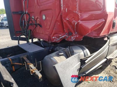 Zdjęcie 9 z 10 samochodu: 2018 FREIGHTLINER CASCADIA 125 VIN:1FUJGLDR4JLJK5196 - miniatura