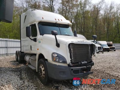 2017 FREIGHTLINER CASCADIA 125 1FUJGLDR1HLJF2801 - główne zdjęcie licytacji z USA - miniatura