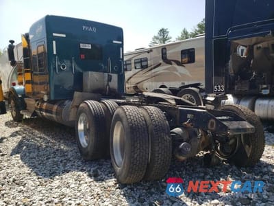 Trzecie zdjęcie samochodu z tyłu: 2020 KENWORTH CONSTRUCTION W900 VIN:1XKWD40X7LR411628 - miniatura