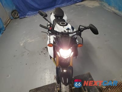 Piąte zdjęcie samochodu w środku: 2023 SUZUKI GSX-S750 M VIN:JS1C533D1P7100506 - miniatura