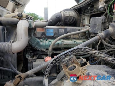 Zdjęcie 7 z 10 samochodu: 2012 VOLVO VN VNL VIN:4V4NC9EH9CN548011 - miniatura