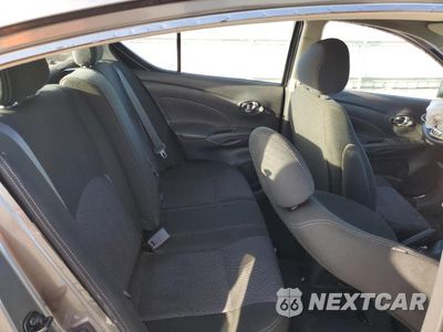 Zdjęcie 10 z 12 samochodu: 2019 NISSAN VERSA S VIN:3N1CN7AP8KL880408 - miniatura