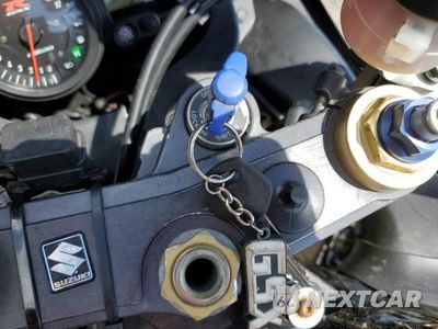 Zdjęcie 8 z 9 samochodu: 2005 SUZUKI GSX-R600 K VIN:JS1GN7CA352111189 - miniatura