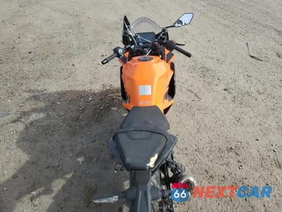 Zdjęcie 6 z 9 samochodu: 2022 KTM 390 RC VIN:MD2JYJ403NC217877 - miniatura