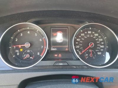 Zdjęcie 9 z 12 samochodu: 2017 VOLKSWAGEN GTI S/SE VIN:3VW447AUXHM003039 - miniatura