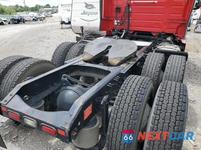 Zdjęcie 6 z 10 samochodu: 2020 VOLVO VNR VIN:4V4WC9EG8LN225368 - miniatura