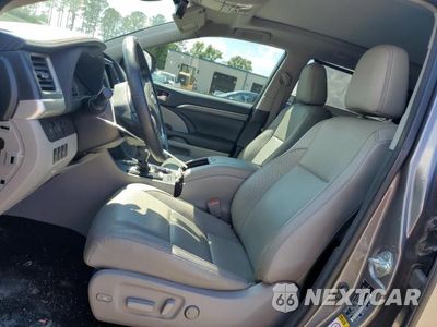Zdjęcie 7 z 13 samochodu: 2017 TOYOTA HIGHLANDER LIMITED VIN:5TDYZRFH6HS221444 - miniatura