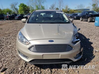 Piąte zdjęcie samochodu w środku: 2018 FORD FOCUS TITANIUM VIN:1FADP3N27JL219732 - miniatura