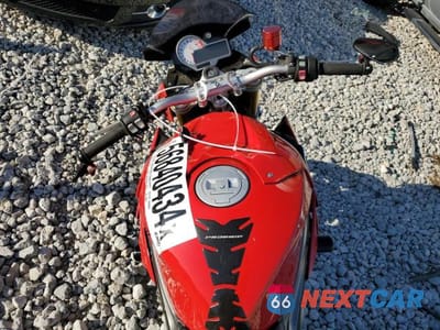 Zdjęcie 6 z 9 samochodu: 2016 BMW S 1000 R VIN:WB10D1200GZ696904 - miniatura